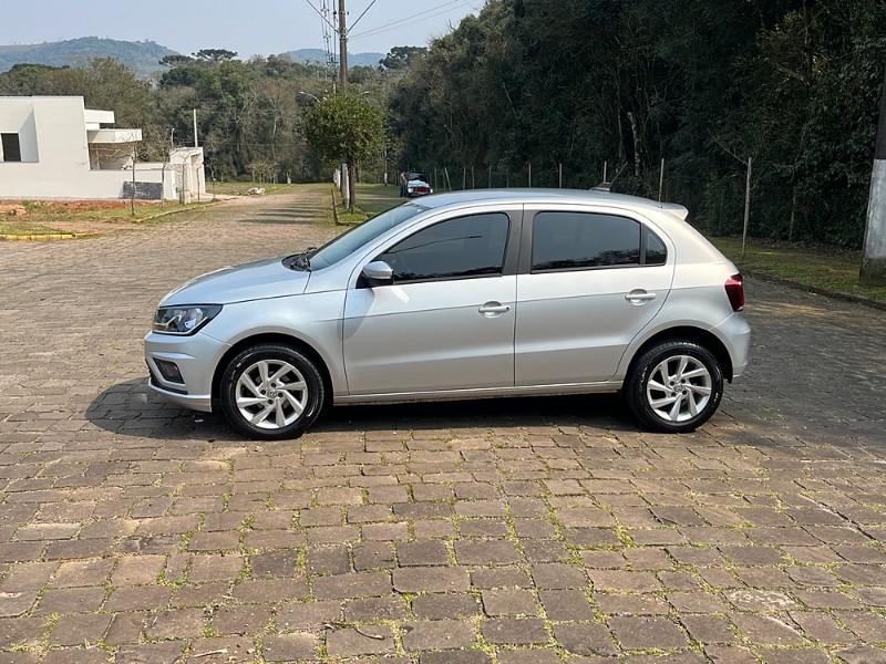 VOLKSWAGEN GOL 1.6 MSI FLEX 4P AUTOMÁTICO 2018/2019 BOSCO AUTOMÓVEIS GUAPORÉ / Carros no Vale