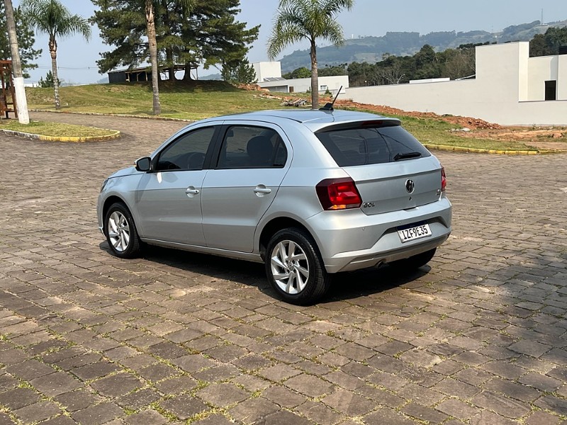 VOLKSWAGEN GOL 1.6 MSI FLEX 4P AUTOMÁTICO 2018/2019 BOSCO AUTOMÓVEIS GUAPORÉ / Carros no Vale