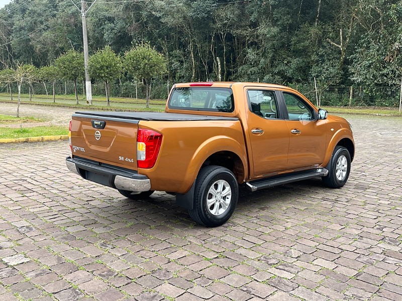 NISSAN FRONTIER 2.3 LE 4X4 CD BI TURBO 2017/2017 BOSCO AUTOMÓVEIS GUAPORÉ / Carros no Vale