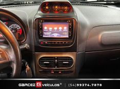 FIAT IDEA 1.8 MPI ADVENTURE 16V 2016/2016 GARCEZ VEÍCULOS BENTO GONÇALVES / Carros no Vale