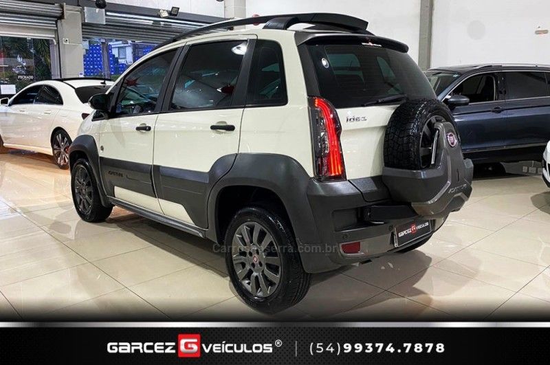 FIAT IDEA 1.8 MPI ADVENTURE 16V 2016/2016 GARCEZ VEÍCULOS BENTO GONÇALVES / Carros no Vale