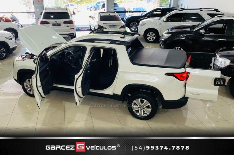 FIAT TORO 1.8 16V EVO FREEDOM 2018/2019 GARCEZ VEÍCULOS BENTO GONÇALVES / Carros no Vale