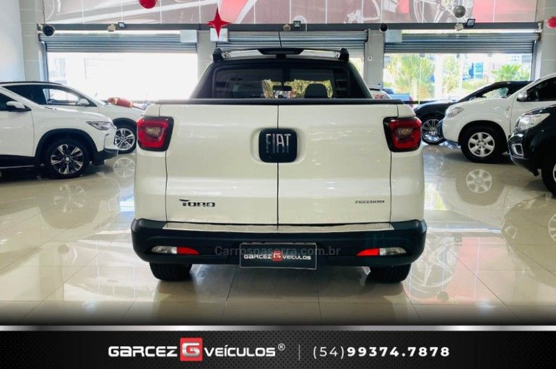 FIAT TORO 1.8 16V EVO FREEDOM 2018/2019 GARCEZ VEÍCULOS BENTO GONÇALVES / Carros no Vale