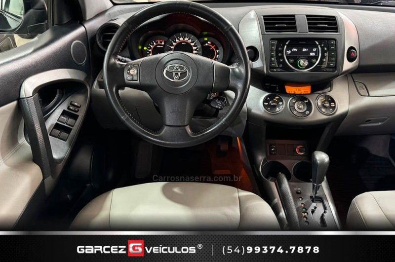 TOYOTA RAV4 2.4 4X2 16V 2011/2011 GARCEZ VEÍCULOS BENTO GONÇALVES / Carros no Vale