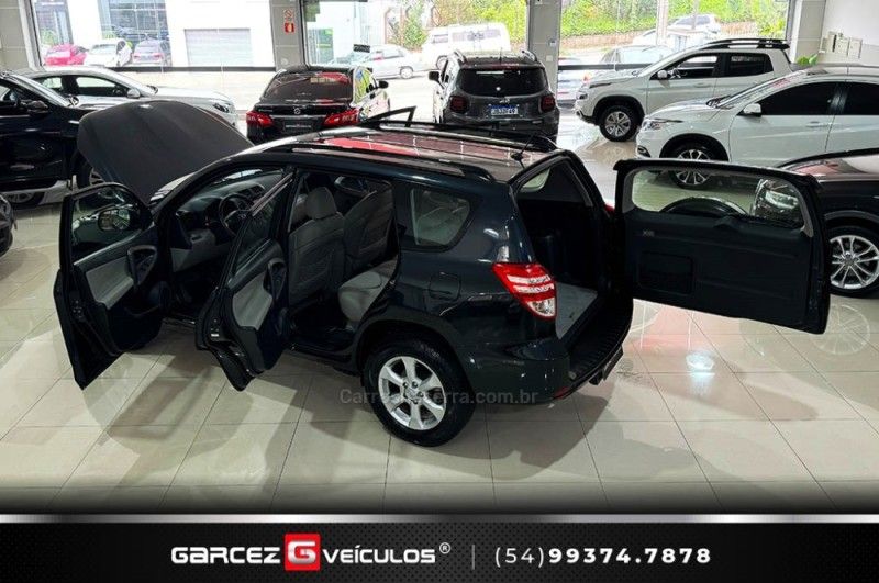 TOYOTA RAV4 2.4 4X2 16V 2011/2011 GARCEZ VEÍCULOS BENTO GONÇALVES / Carros no Vale