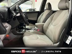 TOYOTA RAV4 2.4 4X2 16V 2011/2011 GARCEZ VEÍCULOS BENTO GONÇALVES / Carros no Vale