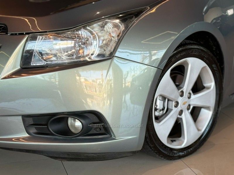 CHEVROLET CRUZE 1.8 LT 16V 2012/2012 GRIFFCAR MULTIMARCAS DOIS IRMÃOS / Carros no Vale