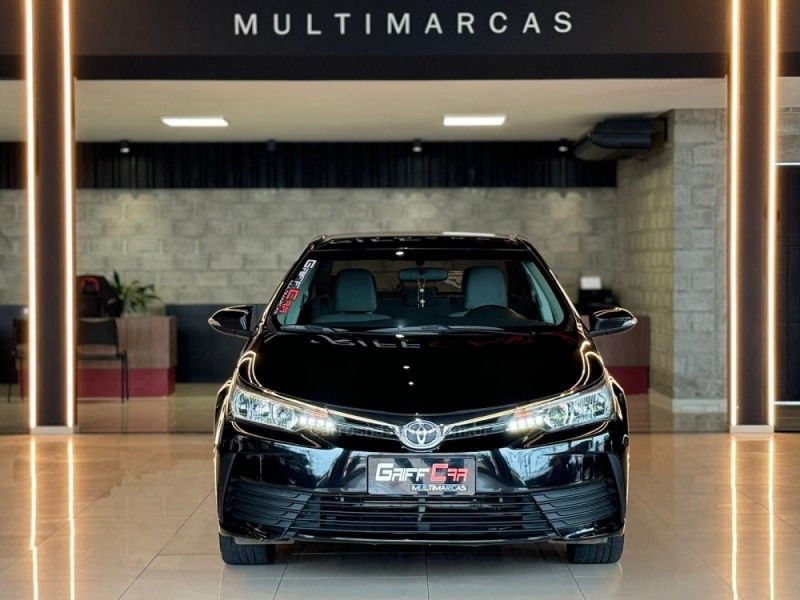 TOYOTA COROLLA 1.8 GLI 16V 2018/2019 GRIFFCAR MULTIMARCAS DOIS IRMÃOS / Carros no Vale