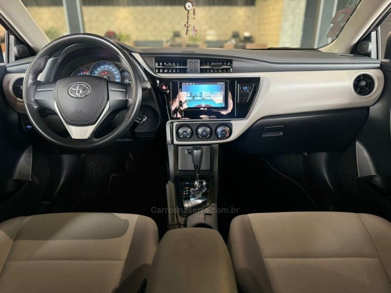 TOYOTA COROLLA 1.8 GLI 16V 2018/2019 GRIFFCAR MULTIMARCAS DOIS IRMÃOS / Carros no Vale