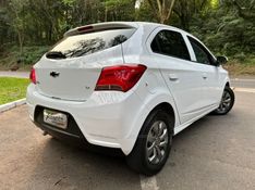 CHEVROLET ONIX 1.0 MPFI LT 8V 2018/2019 KASPER VEÍCULOS DOIS IRMÃOS / Carros no Vale