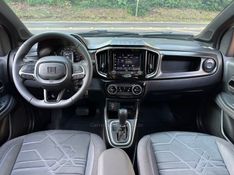 FIAT STRADA 1.3 VOLCANO CD 8V 2023/2024 KASPER VEÍCULOS DOIS IRMÃOS / Carros no Vale