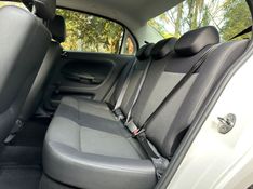 VOLKSWAGEN VOYAGE 1.6 MSI TOTALFLEX 8V 2021/2022 KASPER VEÍCULOS DOIS IRMÃOS / Carros no Vale