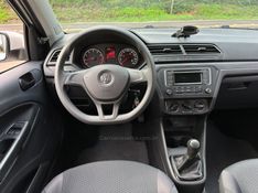 VOLKSWAGEN VOYAGE 1.6 MSI TOTALFLEX 8V 2021/2022 KASPER VEÍCULOS DOIS IRMÃOS / Carros no Vale