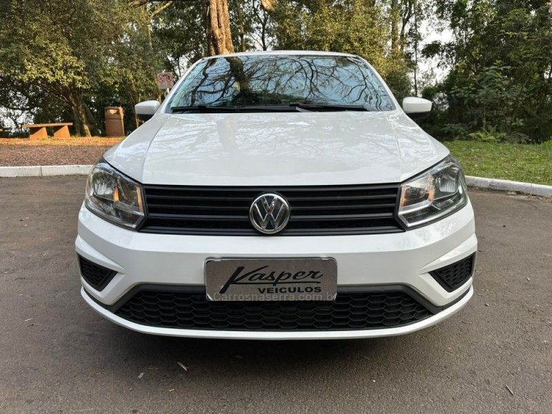 VOLKSWAGEN VOYAGE 1.6 MSI TOTALFLEX 8V 2021/2022 KASPER VEÍCULOS DOIS IRMÃOS / Carros no Vale