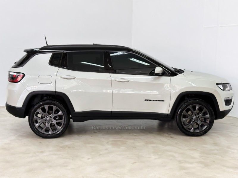 JEEP COMPASS 2.0 S 4X4 16V TURBO 2020/2021 FOCAR VEÍCULOS CAXIAS DO SUL / Carros no Vale