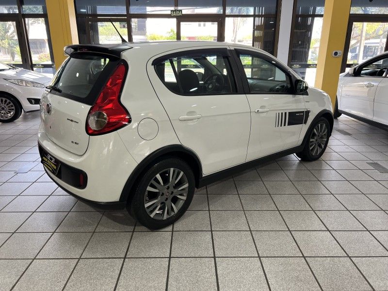 FIAT PALIO 1.6 MPI SPORTING 16V AUTOMATIZADO 2013/2014 PRIME MULTIMARCAS CAXIAS DO SUL / Carros no Vale