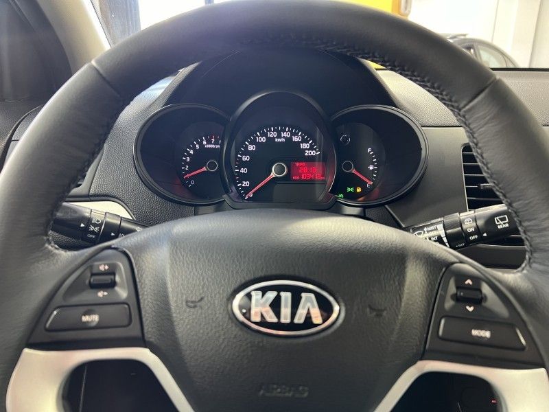 KIA PICANTO 1.0 EX3 12V 2013/2014 PRIME MULTIMARCAS CAXIAS DO SUL / Carros no Vale