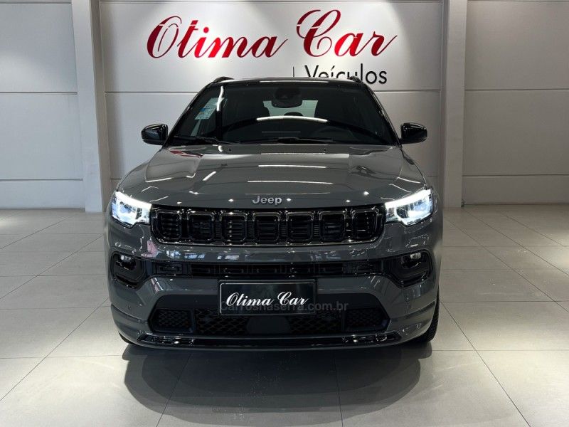 JEEP COMPASS 2.0 HURRICANE BLACKHAWK 4X4 TURBO 2024/2025 ÓTIMA CAR FLORES DA CUNHA / Carros no Vale