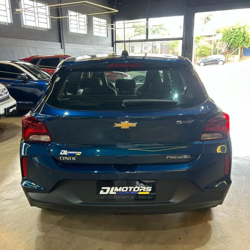 CHEVROLET ONIX 1.0PREMIER PLUS 12V TURBO 2020/2020 DL MOTORS LAJEADO / Carros no Vale