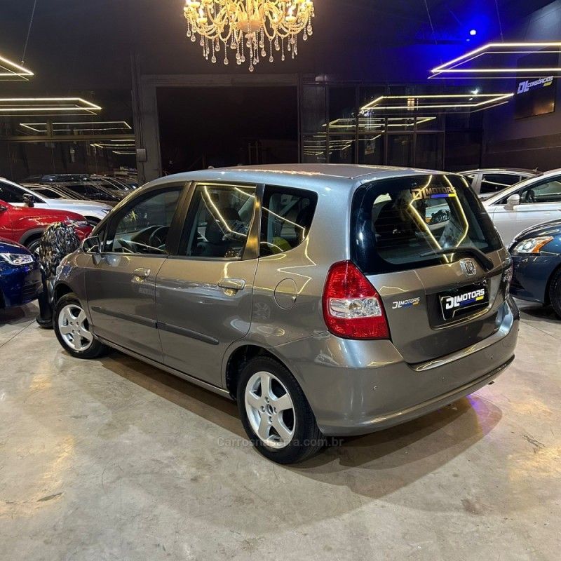 HONDA FIT 1.4 CX 16V 2004/2004 DL MOTORS LAJEADO / Carros no Vale