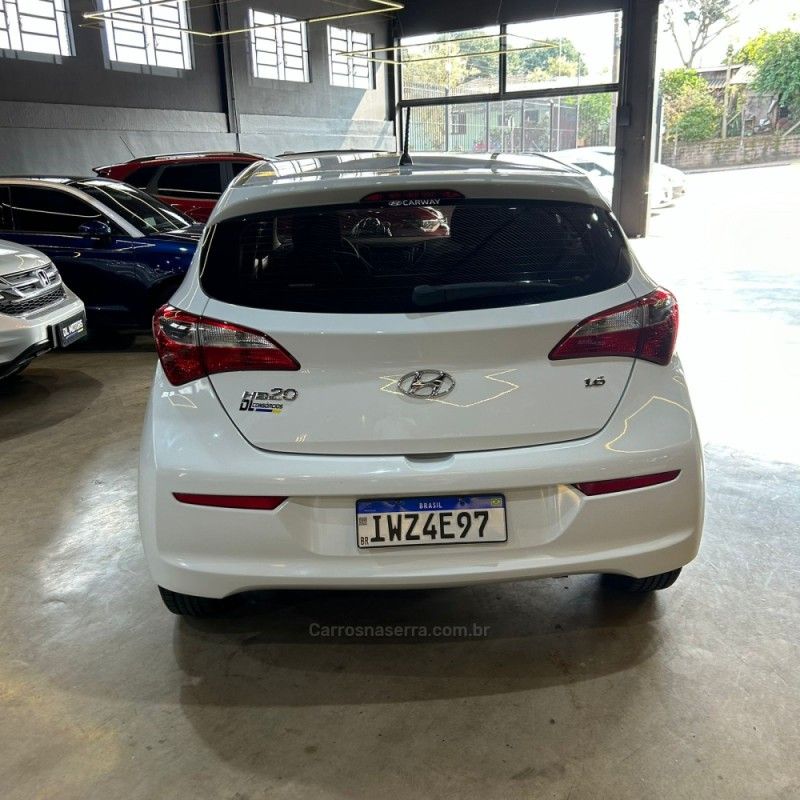 HYUNDAI HB20 1.6 COMFORT 16V 2016/2016 DL MOTORS LAJEADO / Carros no Vale