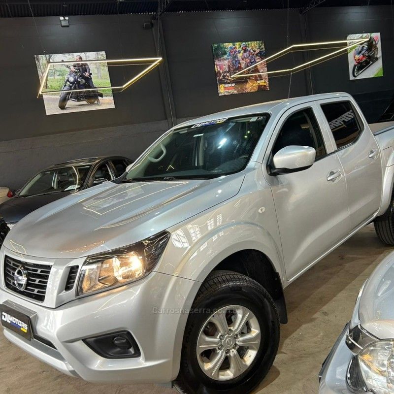 NISSAN FRONTIER 2.3 S 16V 4X4 CD TURBO 2021/2021 DL MOTORS LAJEADO / Carros no Vale