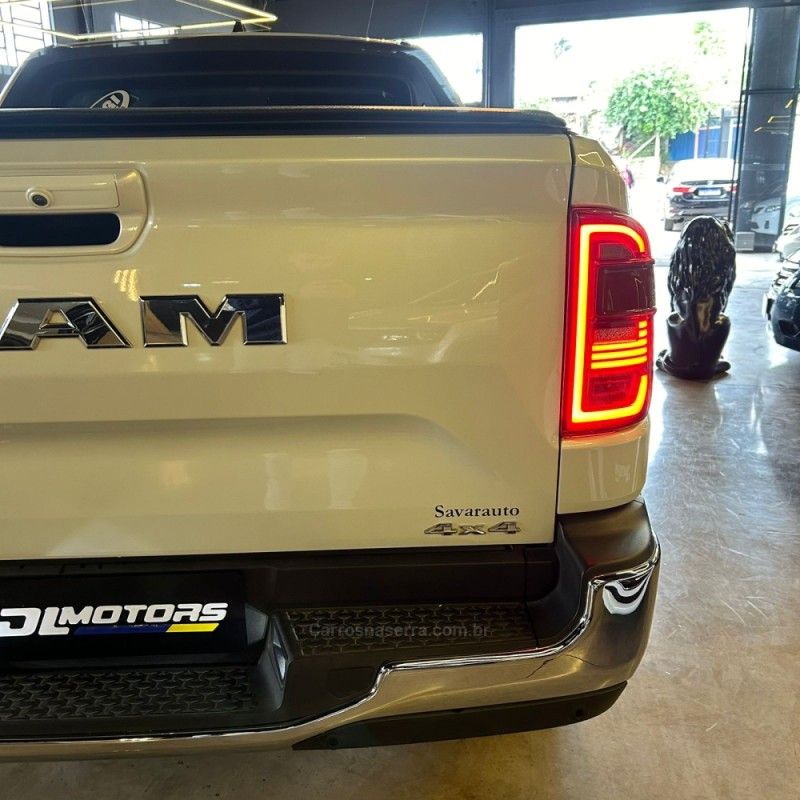 RAM RAMPAGE 2.0 LARAMIE 4X4 TURBO 2024/2024 DL MOTORS LAJEADO / Carros no Vale