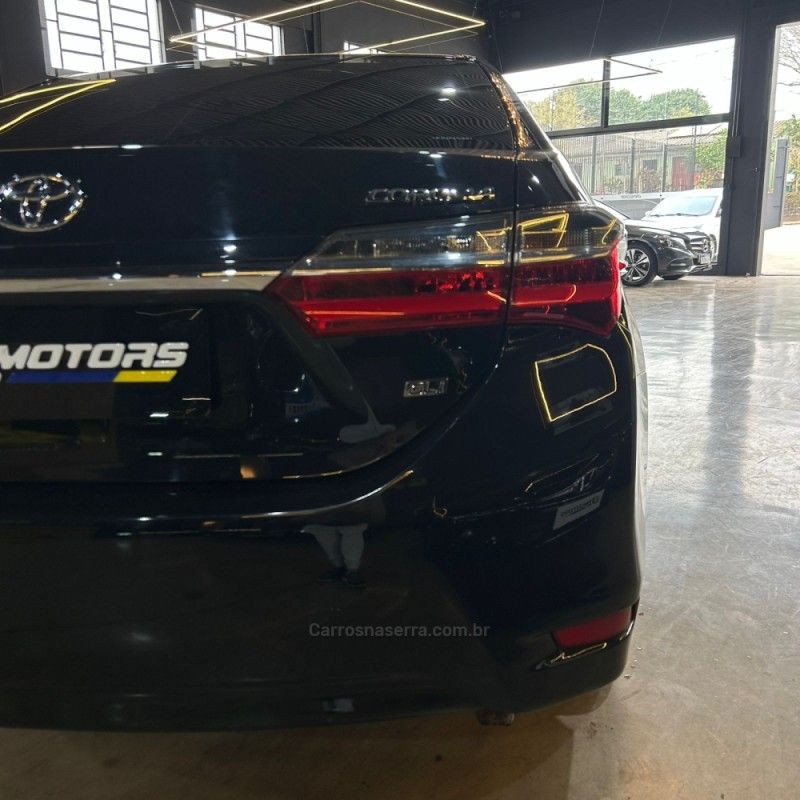 TOYOTA COROLLA 1.8 GLI 16V 2018/2019 DL MOTORS LAJEADO / Carros no Vale