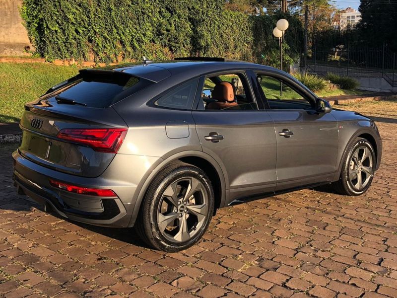 Audi Q5 Sportback S-Line 2.0 TFSI Quat.S-Tron 2021/2021 CONCEPT MOTORS PASSO FUNDO / Carros no Vale