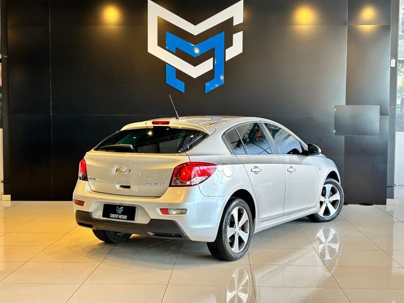 Chevrolet Cruze HB Sport LT 1.8 16V FlexP 5p Aut 2013/2014 CONCEPT MOTORS PASSO FUNDO / Carros no Vale