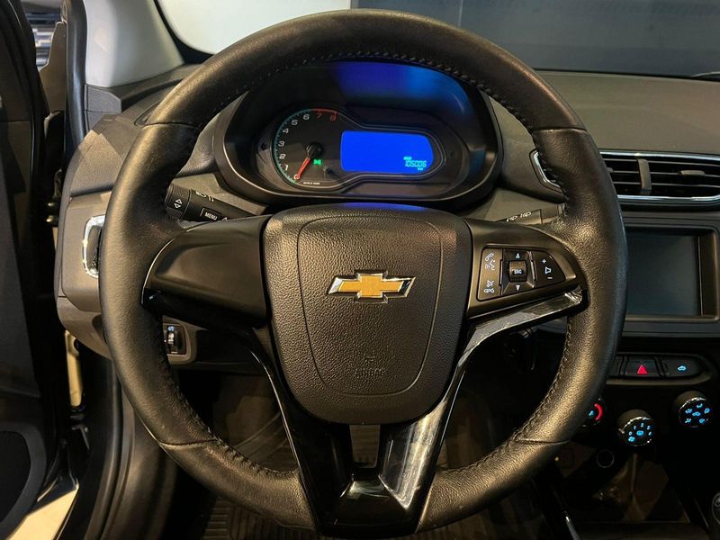 Chevrolet Onix HATCH LTZ 1.4 8V FlexPower 5p Mec. 2017/2017 CONCEPT MOTORS PASSO FUNDO / Carros no Vale