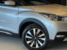 Nissan Kicks SV 1.6 16V FlexStar 5p Aut. 2017/2018 CONCEPT MOTORS PASSO FUNDO / Carros no Vale