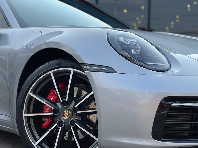 Porsche 911 Carrera Coupe 3.0 (991/992) 2019/2020 CONCEPT MOTORS PASSO FUNDO / Carros no Vale