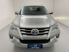 Toyota Hilux SW4 SRX 4×4 2.8 TDI 16V Dies Aut. 2018/2018 CONCEPT MOTORS PASSO FUNDO / Carros no Vale