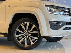 Volkswagen Amarok Hig Extreme CD 2.0 4×4 Dies Aut 2017/2018 CONCEPT MOTORS PASSO FUNDO / Carros no Vale