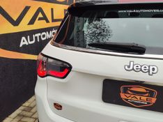 Jeep COMPASS LIMITED 2.0 4×2 16V 2017/2018 VALE AUTOMÓVEIS LAJEADO / Carros no Vale