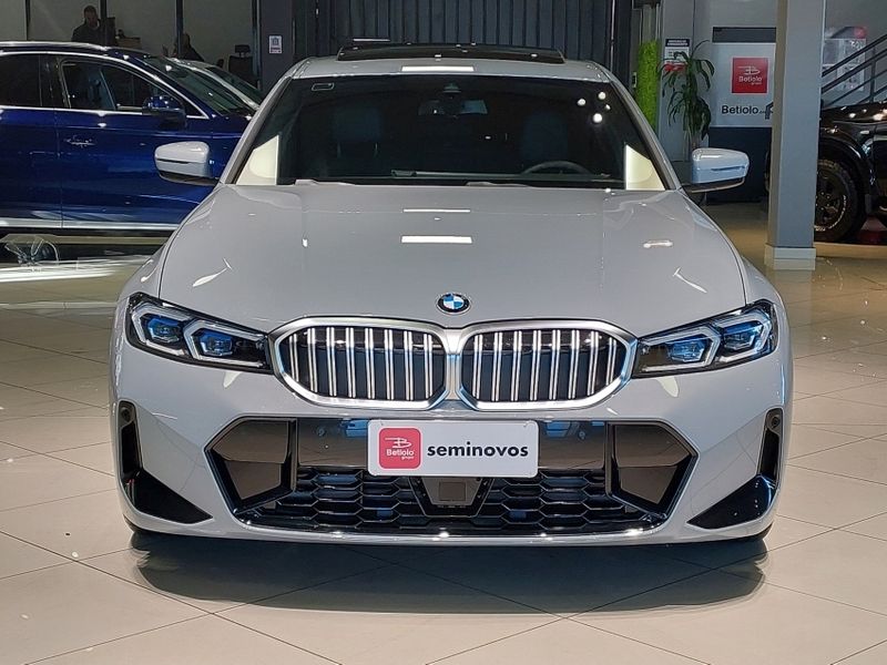 BMW 320i 2.0 16V TURBO FLEX M SPORT AUTOMÁTICO 2023/2023 BETIOLO NOVOS E SEMINOVOS LAJEADO / Carros no Vale