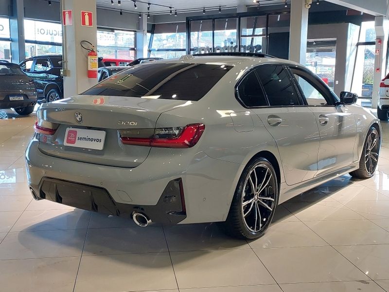 BMW 320i 2.0 16V TURBO FLEX M SPORT AUTOMÁTICO 2023/2023 BETIOLO NOVOS E SEMINOVOS LAJEADO / Carros no Vale