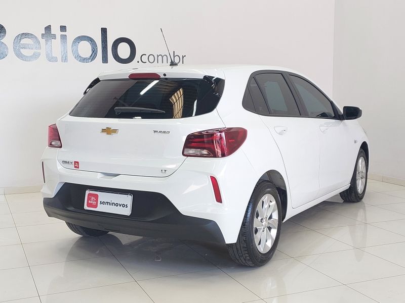 Chevrolet ONIX 1.0 TURBO FLEX LT AUTOMÁTICO 2022/2023 BETIOLO NOVOS E SEMINOVOS LAJEADO / Carros no Vale