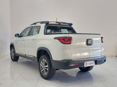 Fiat TORO 2.0 16V TURBO DIESEL FREEDOM 4WD AT9 2018/2019 BETIOLO NOVOS E SEMINOVOS LAJEADO / Carros no Vale