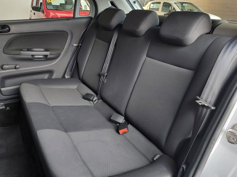 Volkswagen GOL 1.0 12V MPI TOTALFLEX 4P MANUAL 2022/2023 BETIOLO NOVOS E SEMINOVOS LAJEADO / Carros no Vale