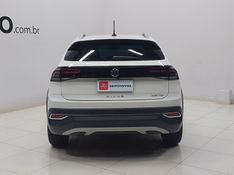 Volkswagen NIVUS 1.0 200 TSI TOTAL FLEX HIGHLINE AUTOMÁTICO 2022/2023 BETIOLO NOVOS E SEMINOVOS LAJEADO / Carros no Vale