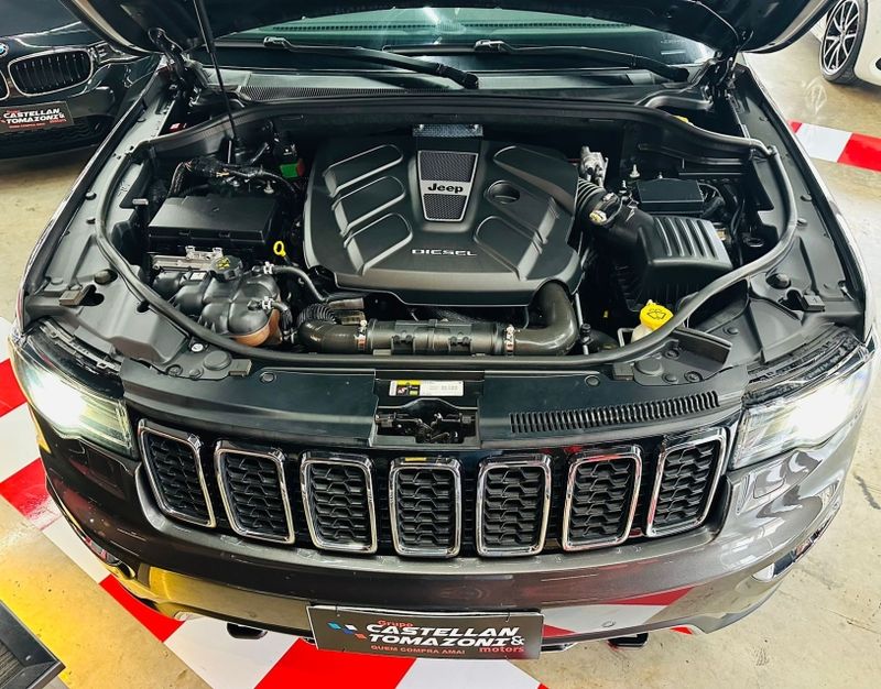 JEEP GRAND CHEROKEE 3.0 LIMITED 4X4 V6 24V TURBO DIESEL 4P AUTOMÁTICO 2018/2018 CASTELLAN E TOMAZONI MOTORS CAXIAS DO SUL / Carros no Vale