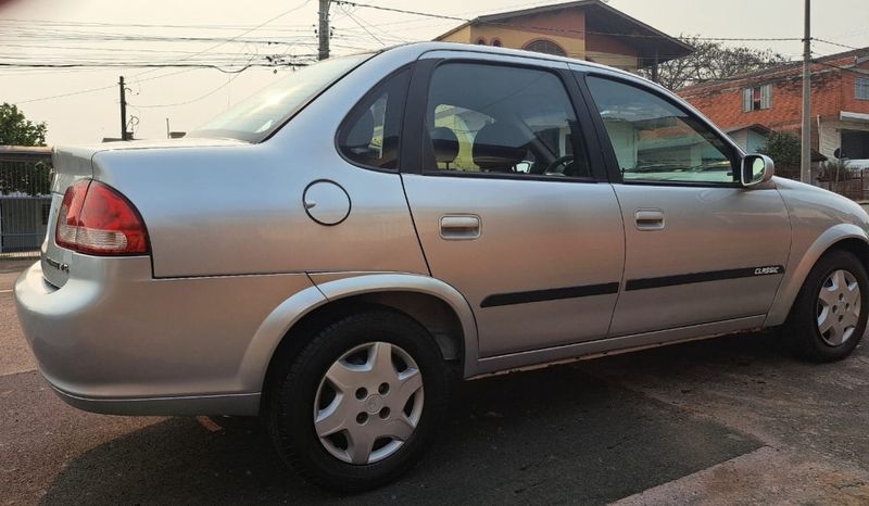 Chevrolet CLASSIC 1.0 MPFI LS 8V FLEX 4P MANUAL 2015/2015 CAMINHÕES & CAMIONETAS PASSO FUNDO / Carros no Vale