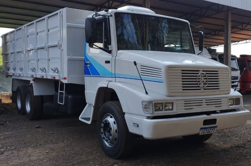 Mercedes-Benz 1618 L-1618 3-Eixos Caçamba 1991/1991 CAMINHÕES & CAMIONETAS PASSO FUNDO / Carros no Vale