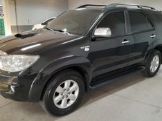 Toyota HILUX SW4 3.0 SRV 4X4 16V TURBO INTERCOOLER DIESEL 4P AUTOMÁTICO 2008/2009 CAMINHÕES & CAMIONETAS PASSO FUNDO / Carros no Vale