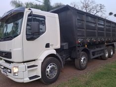 Volvo VM 330 8×2 2p Caçamba 2012/2012 CAMINHÕES & CAMIONETAS PASSO FUNDO / Carros no Vale