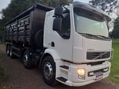 Volvo VM 330 8×2 2p Caçamba 2012/2012 CAMINHÕES & CAMIONETAS PASSO FUNDO / Carros no Vale