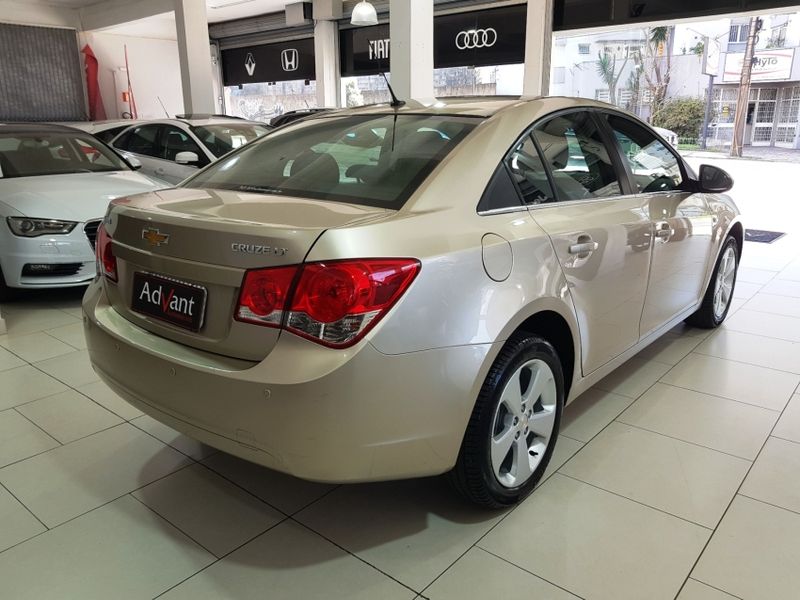 Chevrolet CRUZE 1.8 LT 16V FLEX 4P AUTOMÁTICO 2013/2014 ADVANT AUTOMÓVEIS CAXIAS DO SUL / Carros no Vale