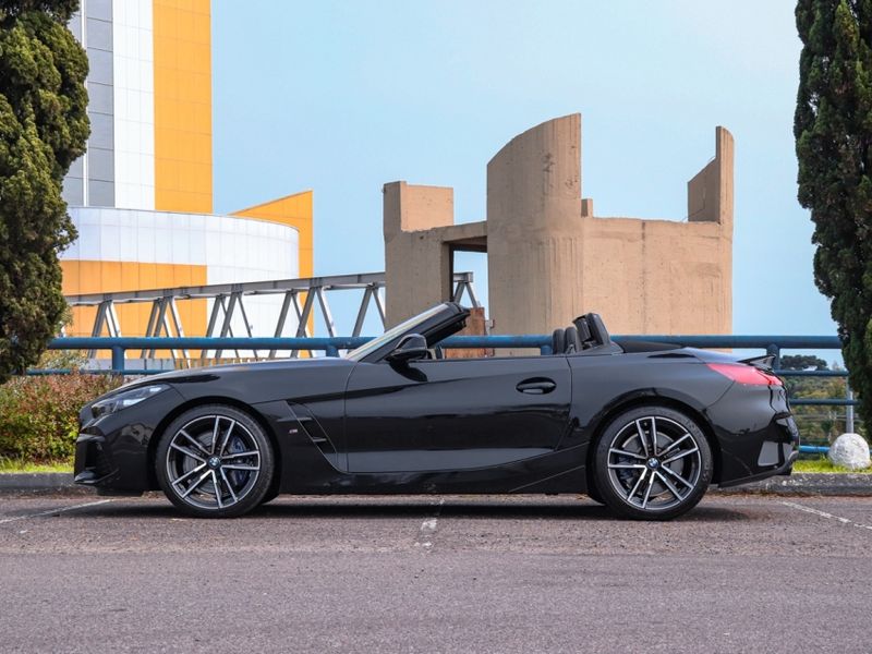 BMW Z4 2.0 TWINPOWER GASOLINA SDRIVE30i M SPORT STEPTRONIC 2021/2021 VIA BELLA VEÍCULOS ESPECIAIS CAXIAS DO SUL / Carros no Vale